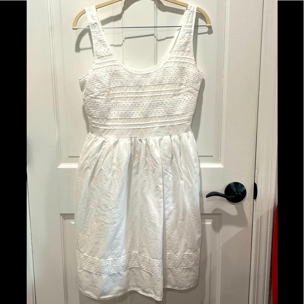 Perfect white summer dress!